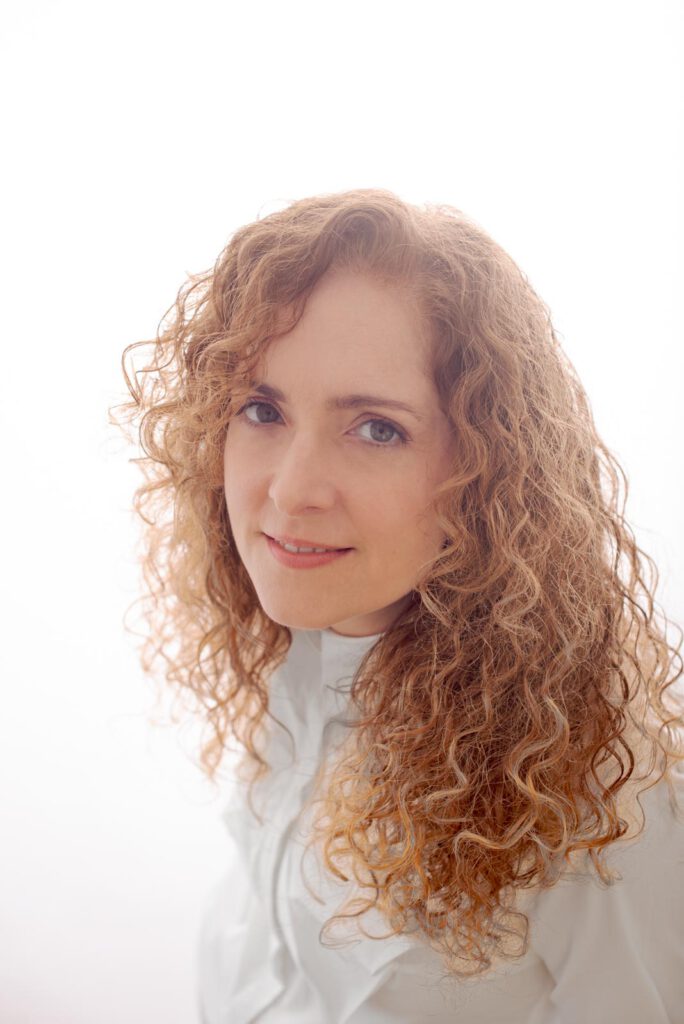 Branding Portrait Eugenia Thomsen Doula y Hipnoparto by peirophoto