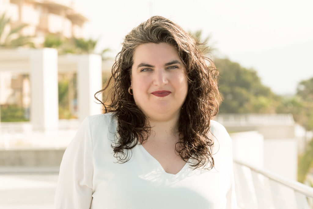 María González, abogada y agente inmobiliario REMAX Marítima