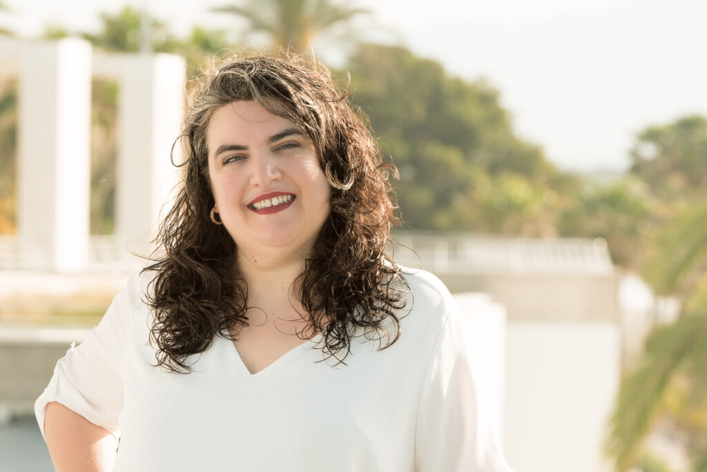 María González, abogada y agente inmobiliario REMAX Marítima