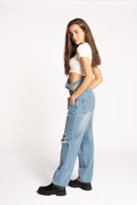 Retrato de Laura Rueda, en estilo de Moda y Belleza. Preciosa y prometedora modelo malagueña. @baptiste_peiro peirophoto.com